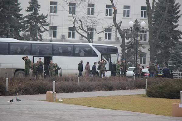 Военные в форме с польской символикой были замечены 8 марта 2014 года в Херсоне, сообщает корреспондент Малоросинформа. Какие бы то ни было подробности относительно их пребывания в данной местности пока неизвестны