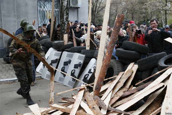 События в Славянске, 13 апреля 2014 года